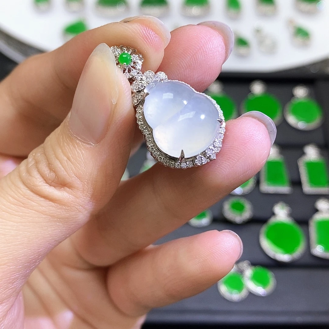 翡翠18K金镶嵌吊坠(不含链)