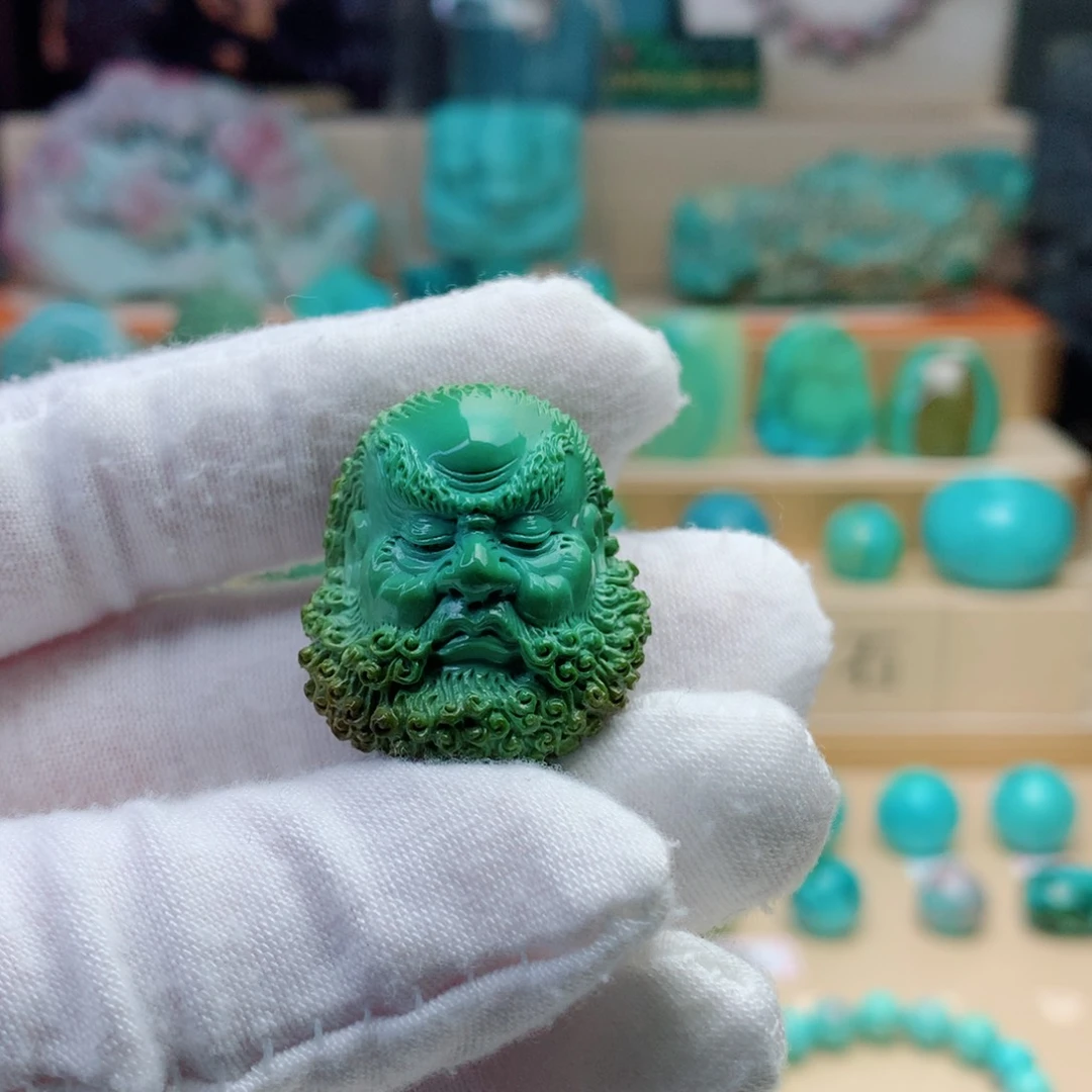 绿松石颈饰未镶嵌