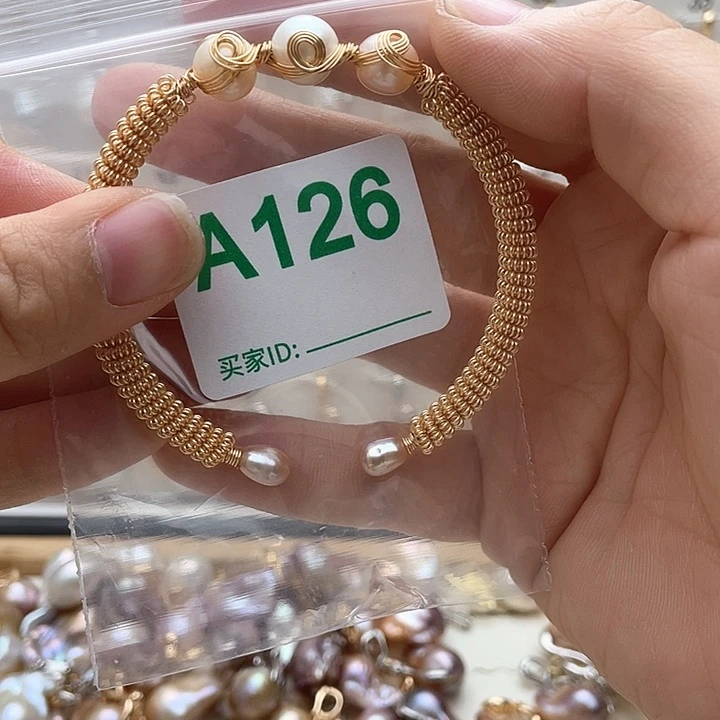 未镶嵌天然珍珠。  漏 漏 漏淡水珍珠