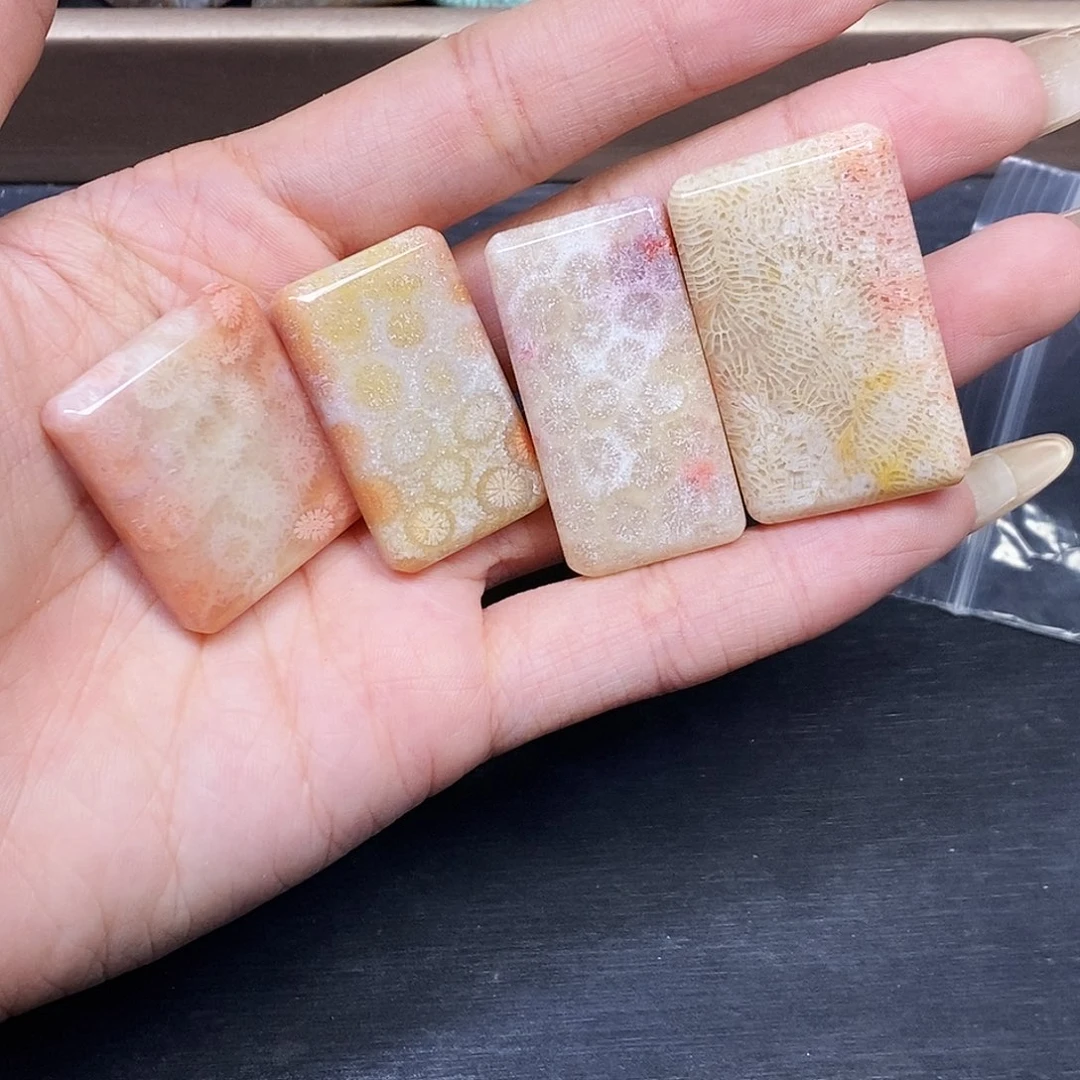 A***e查罗石合金颈饰吊坠