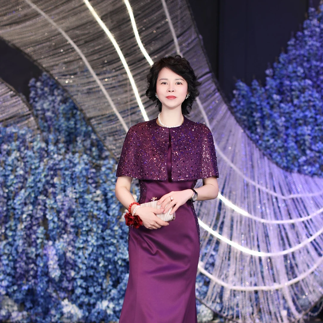 高定礼服妈妈装显瘦气质喜婆婆妈妈年轻版喜婆婆装