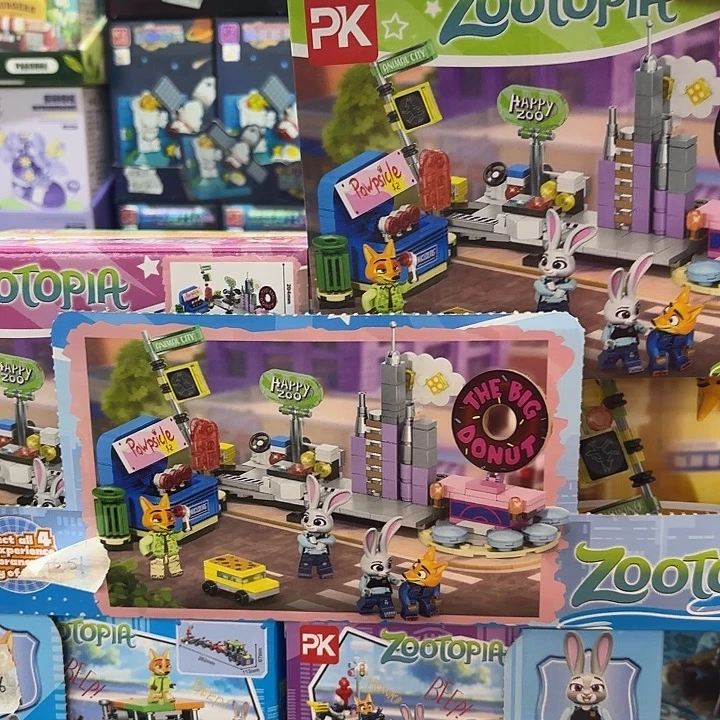 8个装疯狂动物城积木