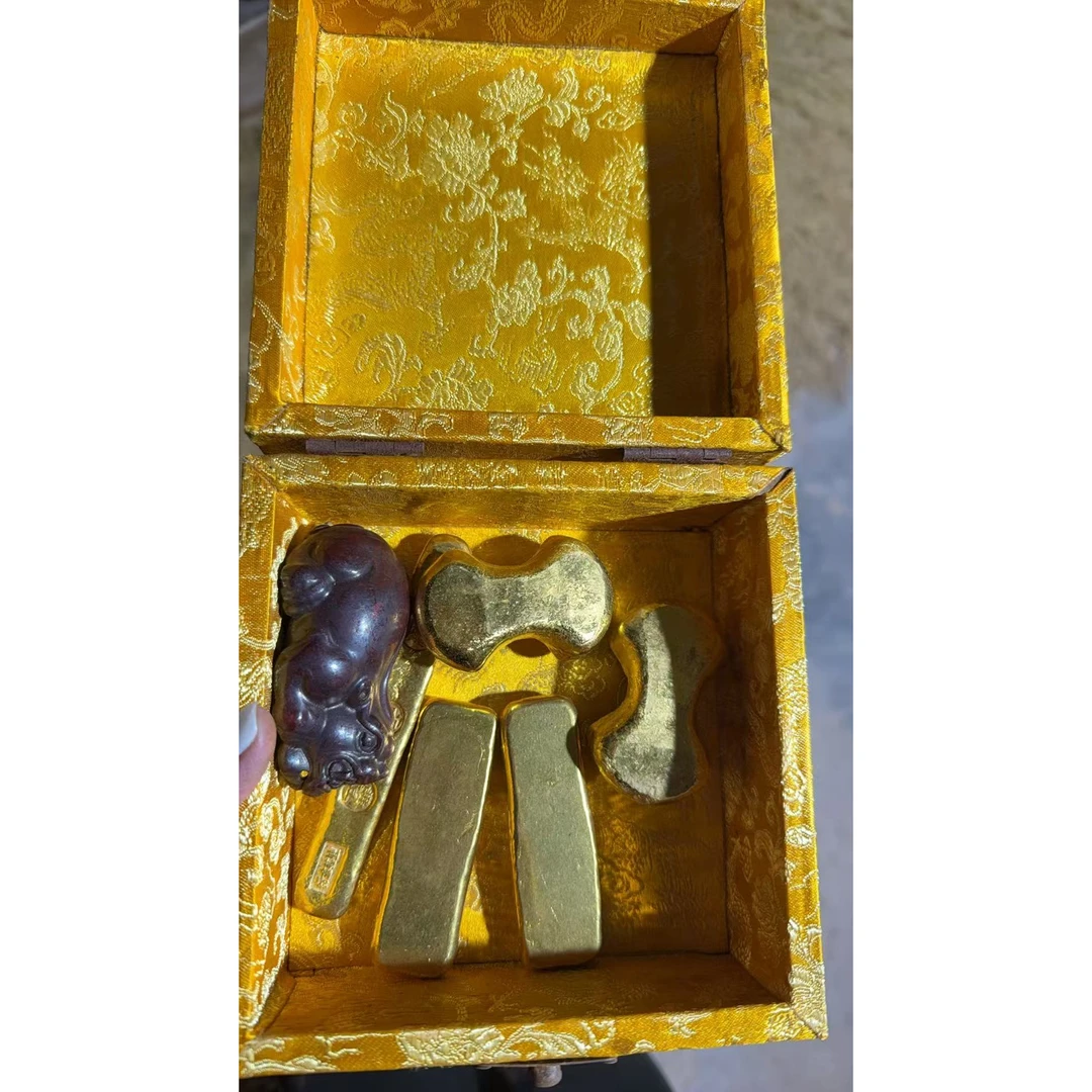 1个开封小型黄色传传扁盒子摆件链接