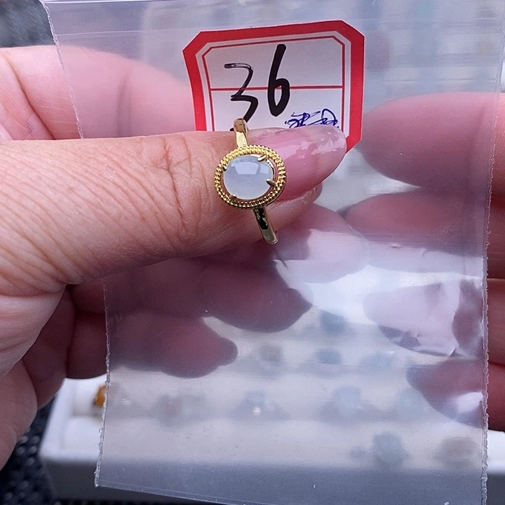 未镶嵌戒指翡翠缅甸