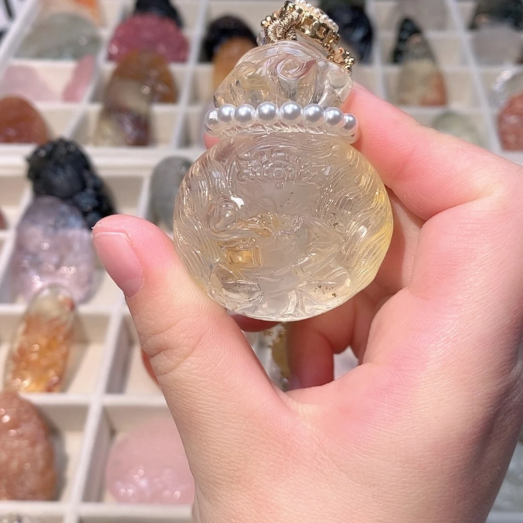 水晶颈饰未镶嵌黄胶花