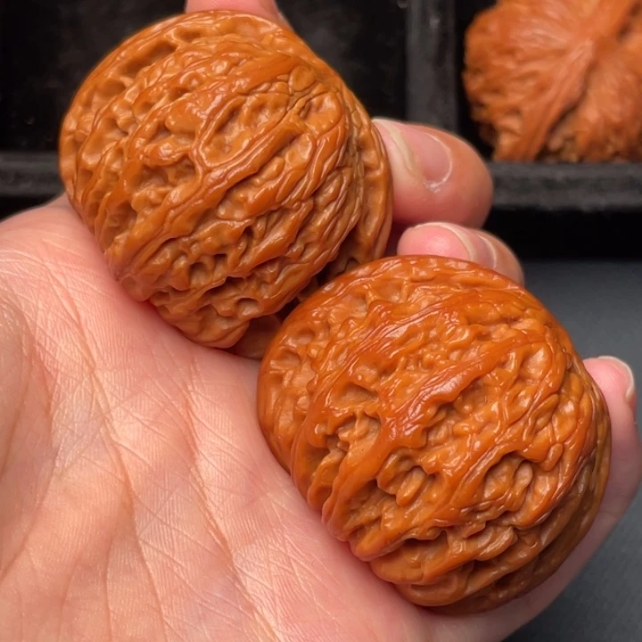 秦岭野生核桃文玩