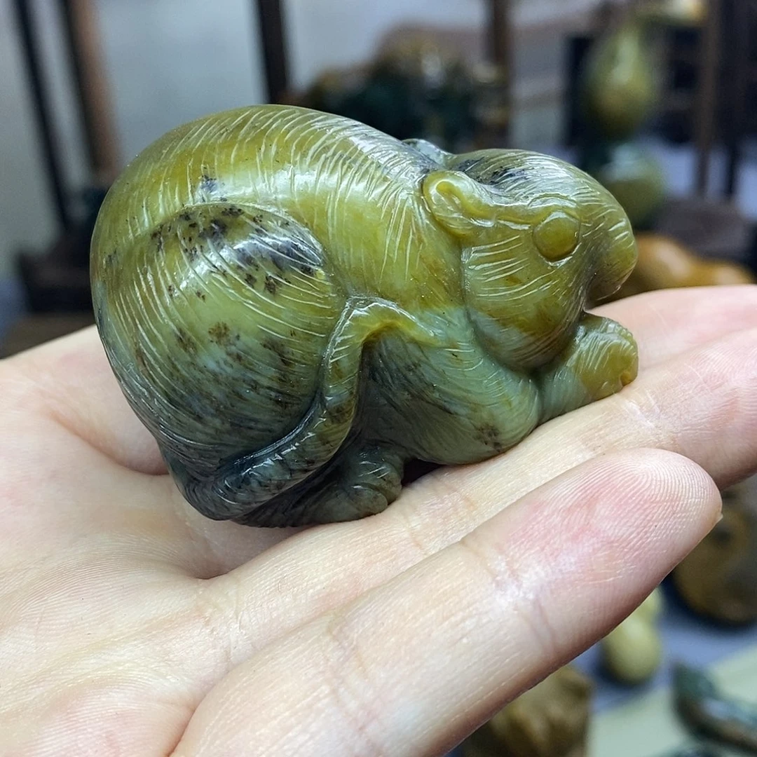 西***塔岫岩河磨玉（透闪石质玉）未镶嵌把件