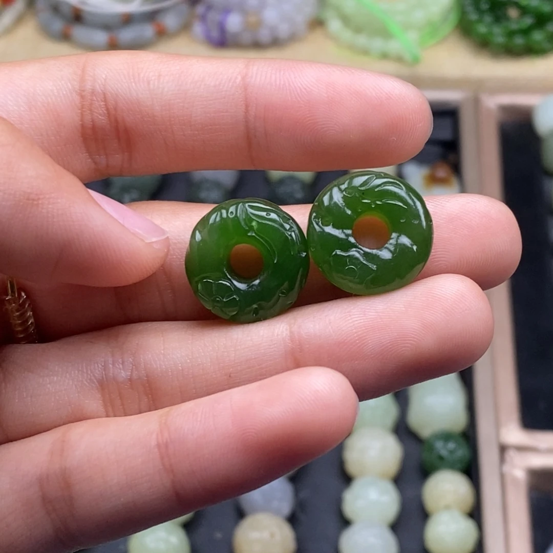 和田玉未镶嵌珠宝半成品