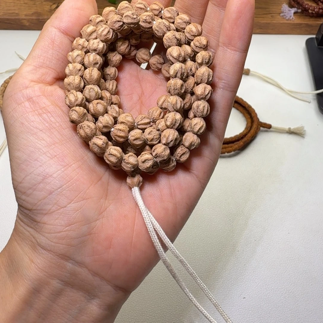 X***X吊坠柏香籽/百香籽莲花