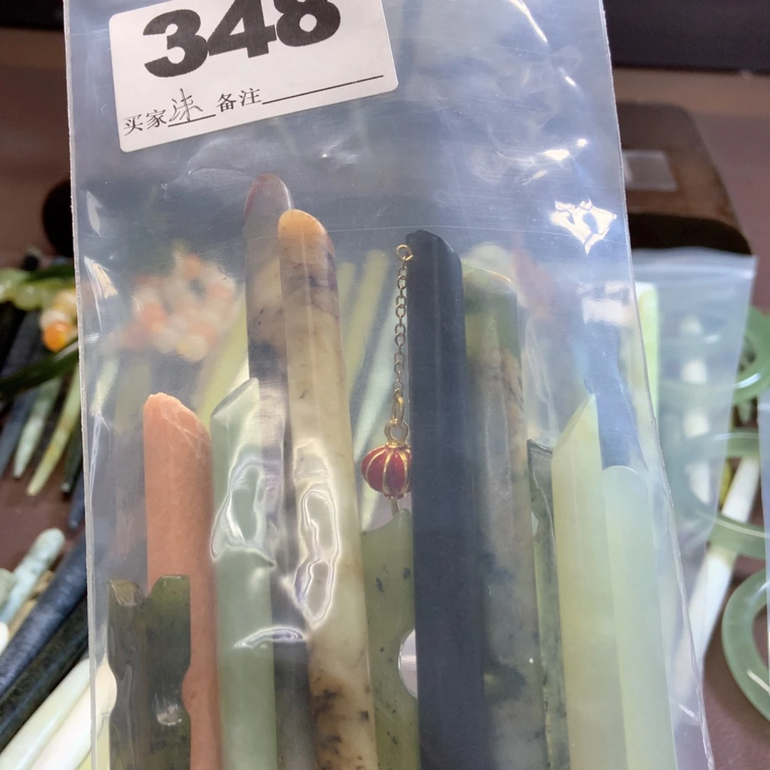 透闪石-蛇纹石玉发饰未镶嵌沫*