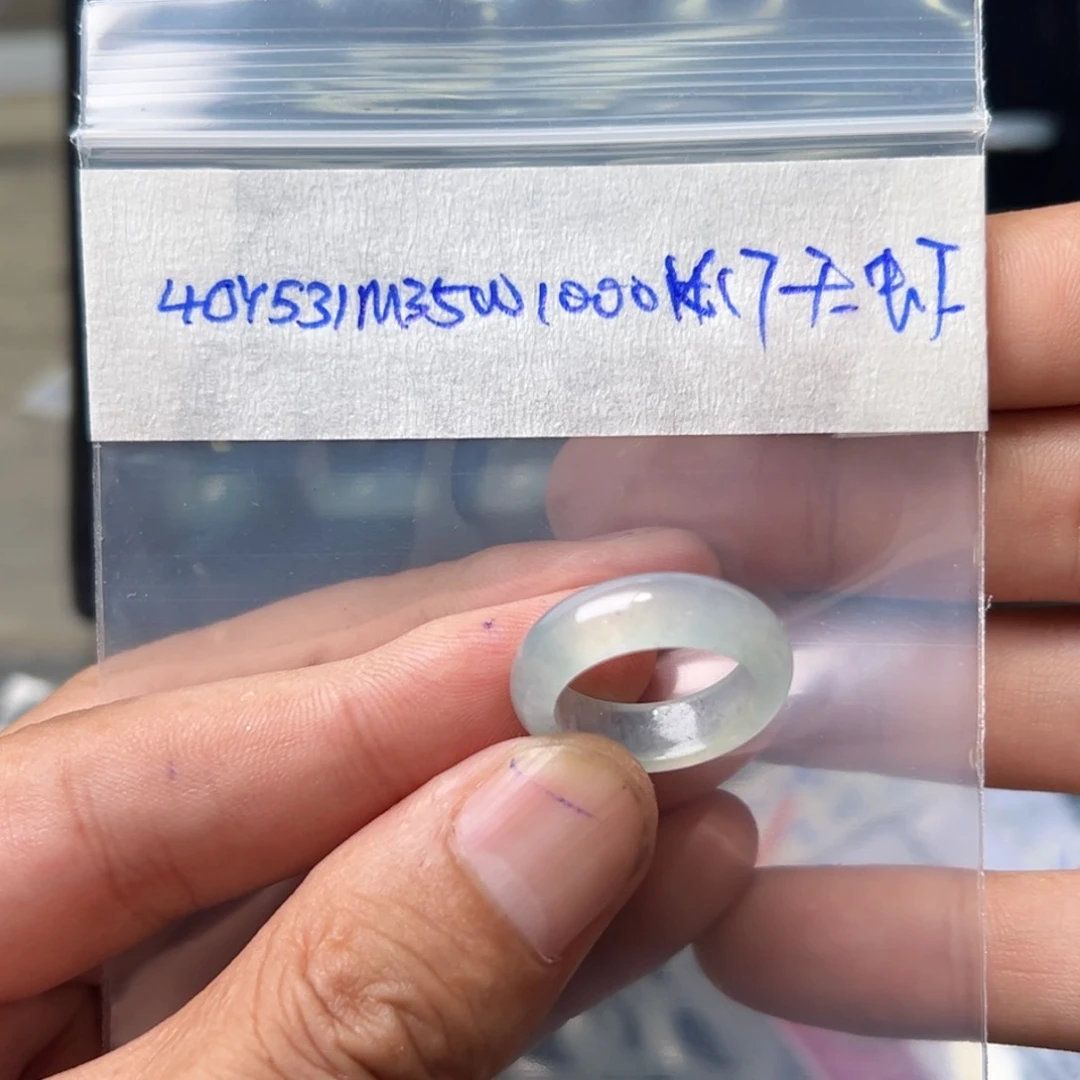 定制翡翠未镶嵌汽**吓