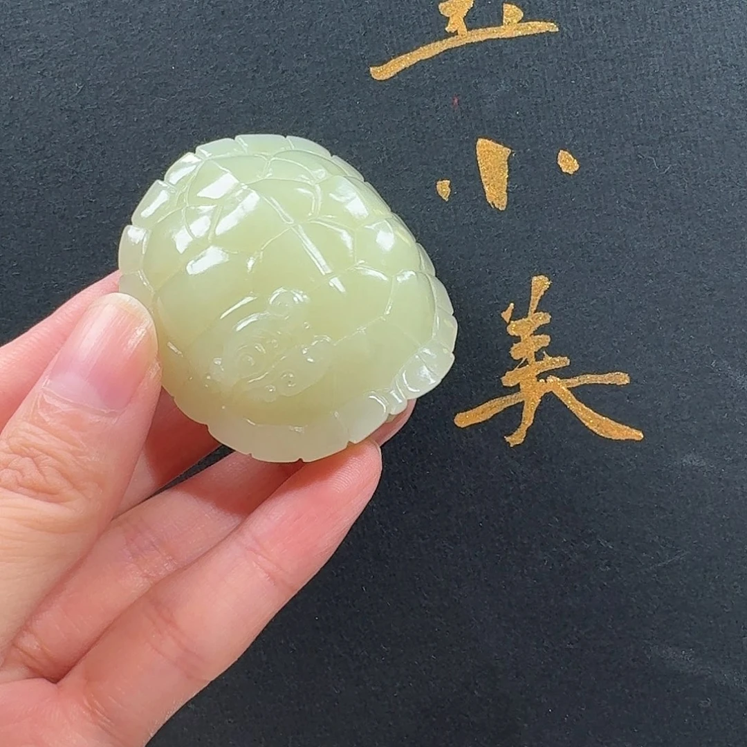 和田玉未镶嵌颈饰若羌黄口
