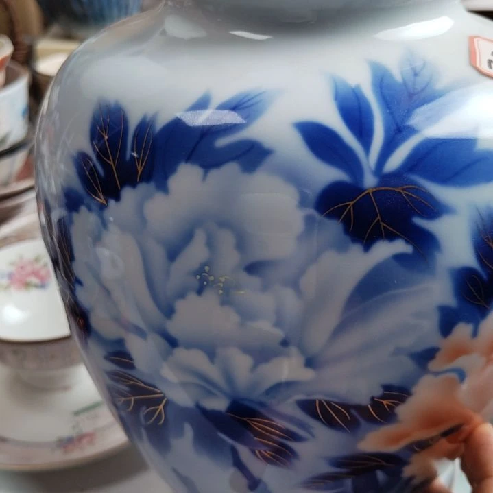 大花瓶。。。。。。。。。。。。。。。。。。