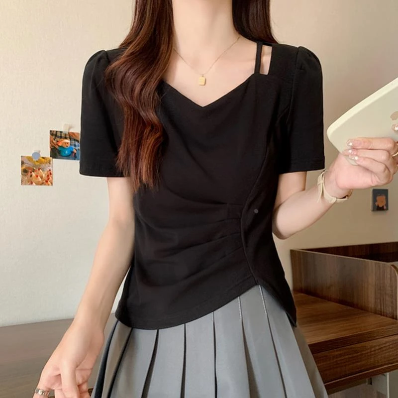 大码v领正肩短袖t恤女夏季韩系胖妹妹遮肚设计感显瘦不规则短款上