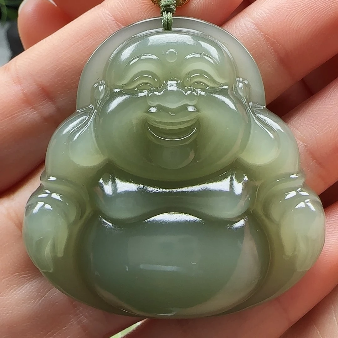 和田玉颈饰足金镶嵌