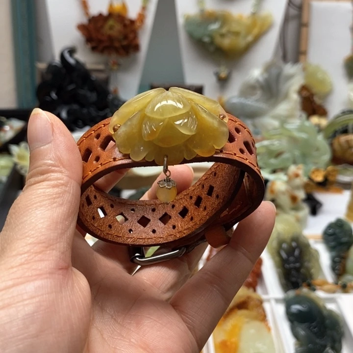 未镶嵌蛇纹石玉手牌