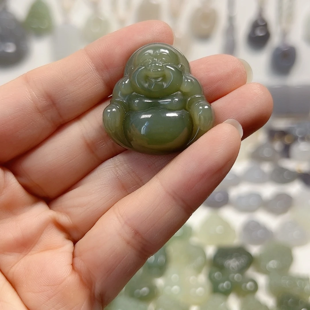 颈饰未镶嵌和田玉随*