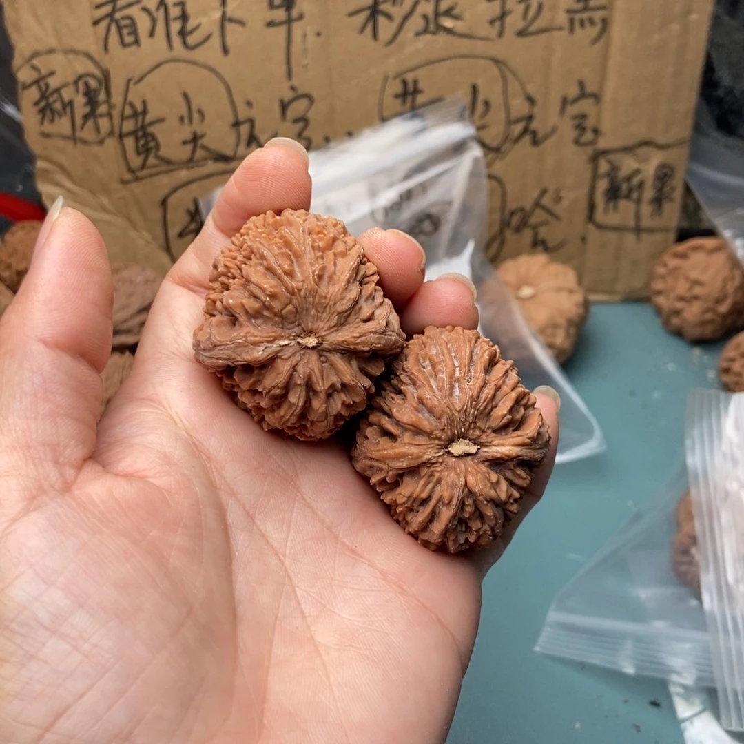 人***：吊坠文玩核桃蒜头110
