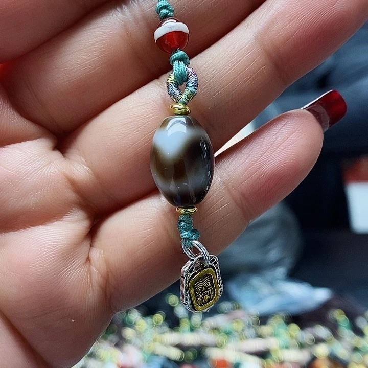 玛瑙/玉髓颈饰合金