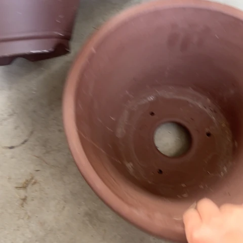 紫砂花盆100-5。     30-16