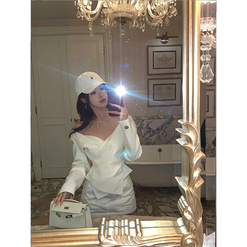 高级感法式2025夏季新品设计感不对称长袖收腰上衣显瘦修身半身裙