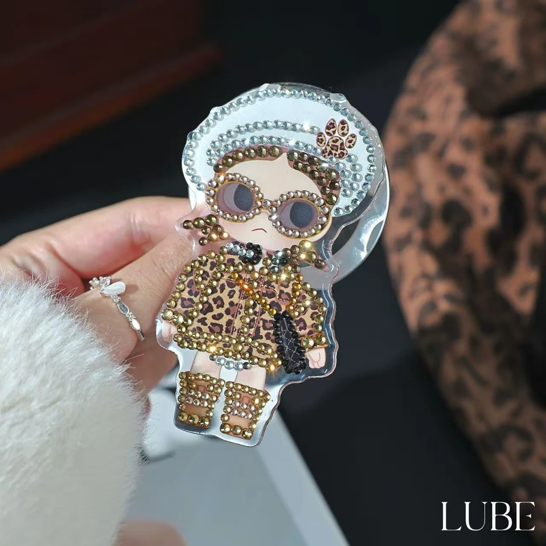 【豹纹嘎子姐】歪歪高定手工钻直立磁吸支架适用于安卓苹果磁吸手机