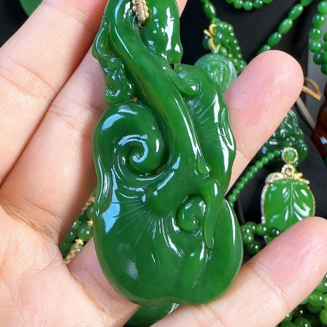 和田玉（碧玉）未镶嵌颈饰