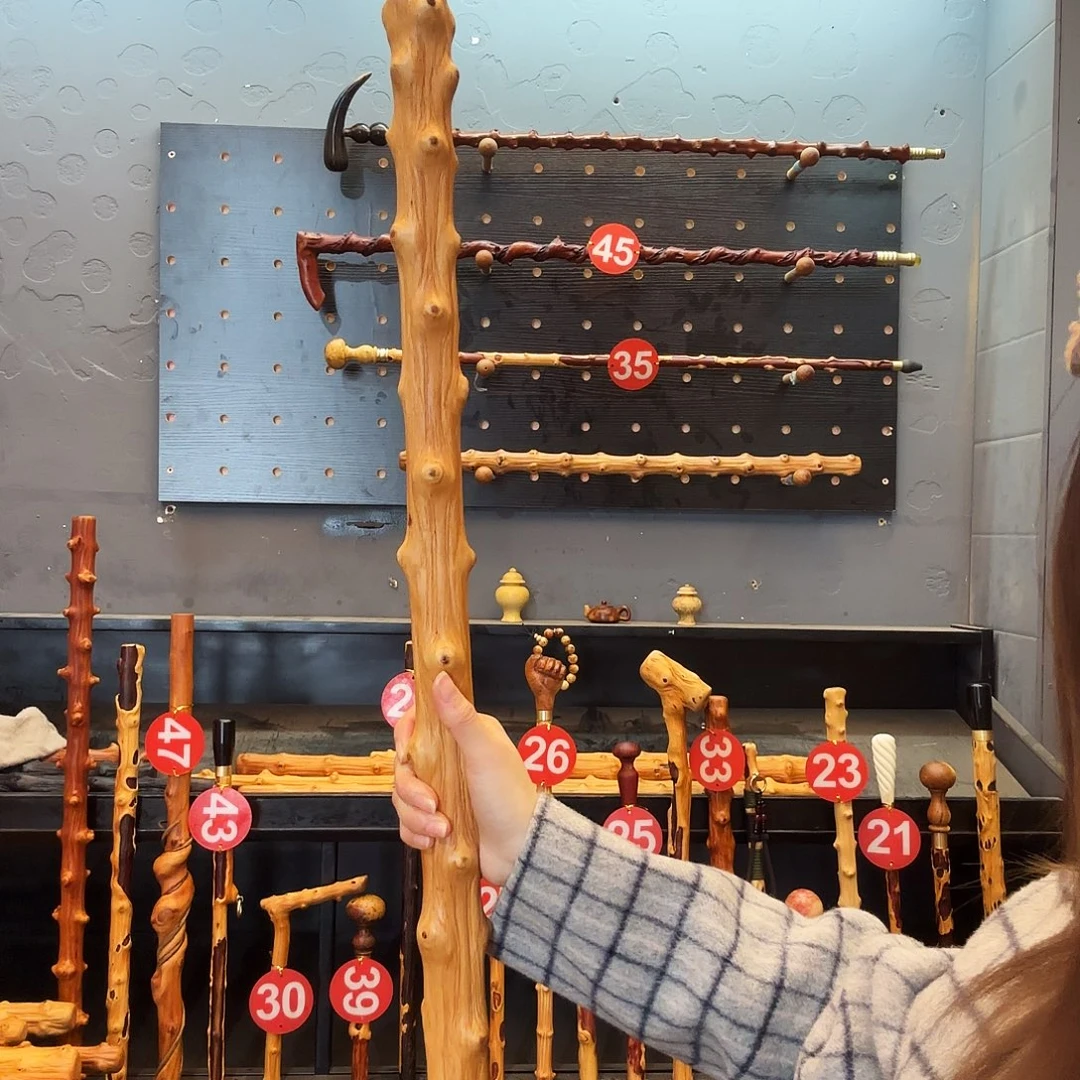 〖***〗70公分左右长，短棍