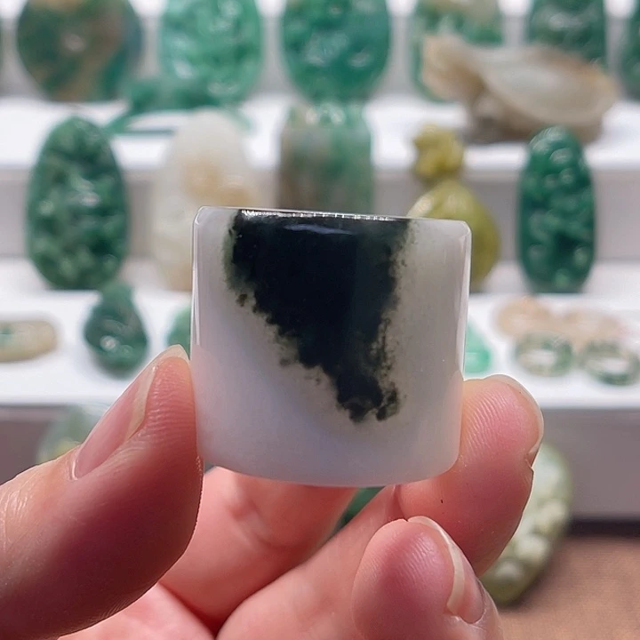 独山玉未镶嵌戒指扳指内直径19.6mm