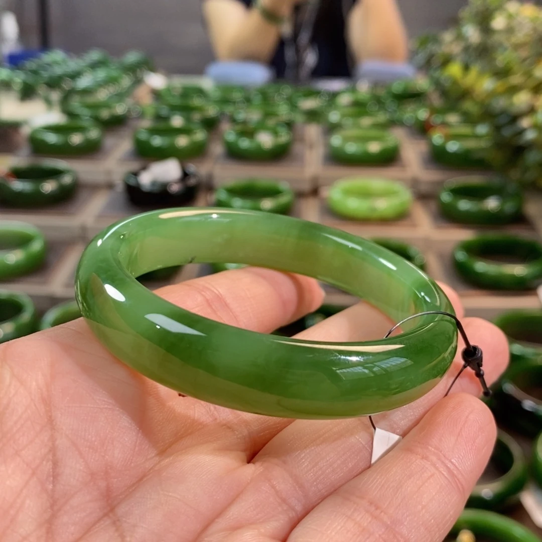 和田玉（碧玉）手镯未镶嵌