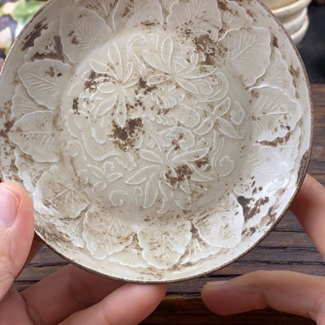 摆件定窑的一个盘子