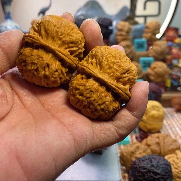 寞***丶龙脊菩提吊坠蟾王