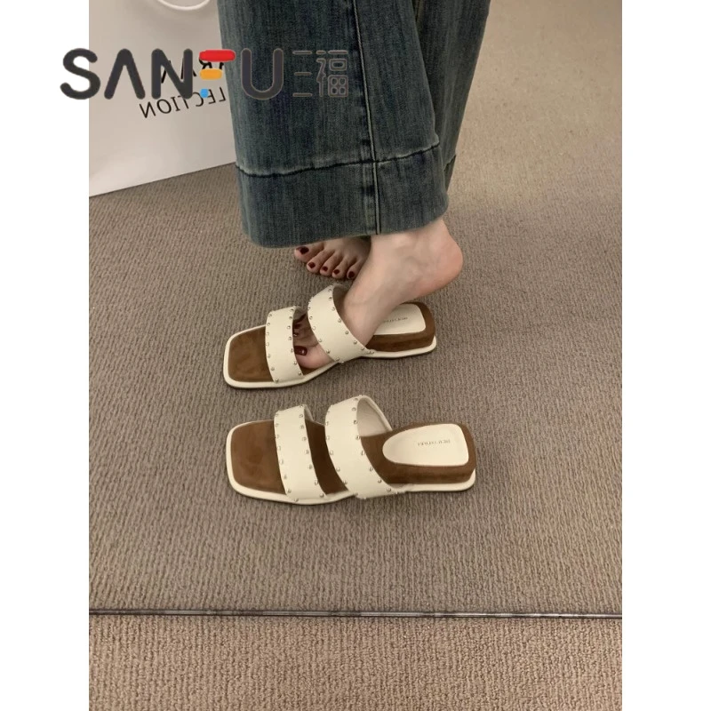 爆款凉鞋女复古铆钉一字带坡跟拖鞋202夏新款外穿海边度假沙滩鞋