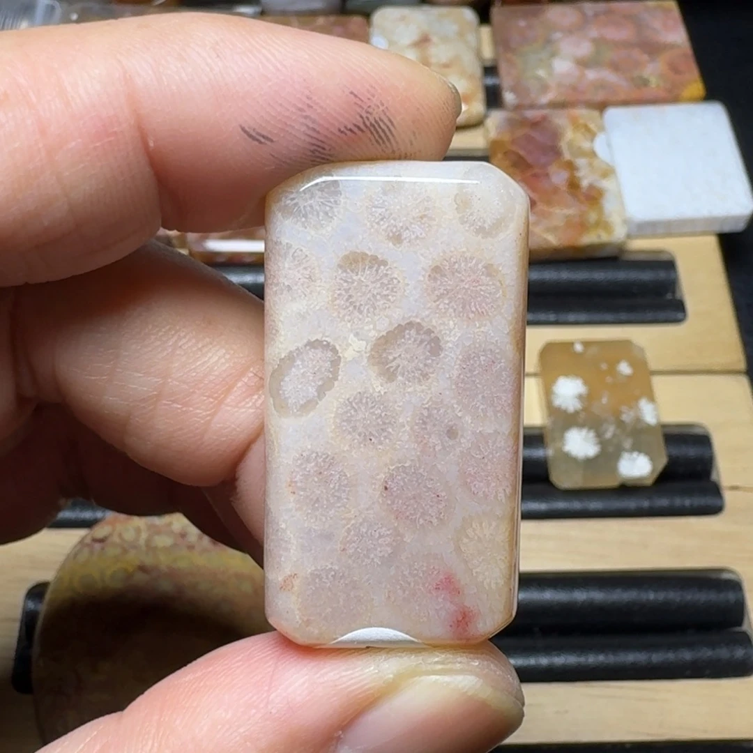 硅化玉纯天然色有机玉石未镶嵌