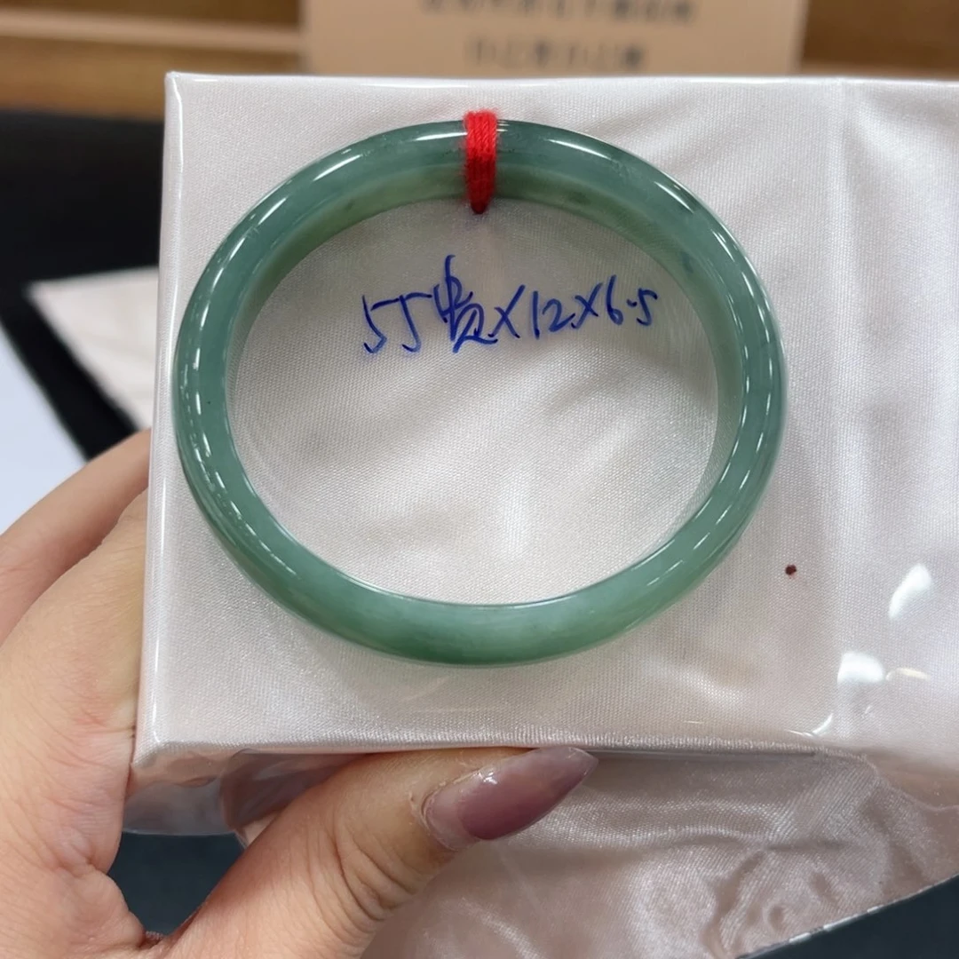 未镶嵌手镯翡翠翡翠