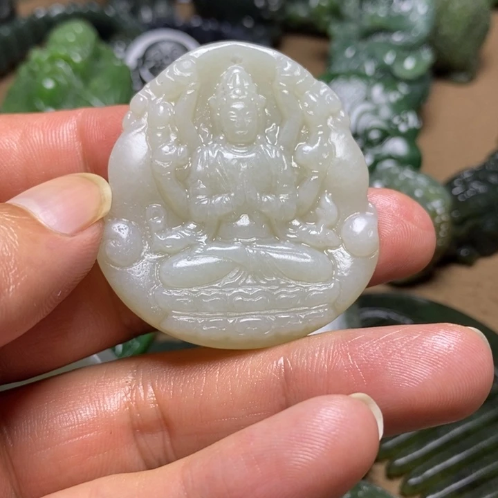 和田玉未镶嵌颈饰