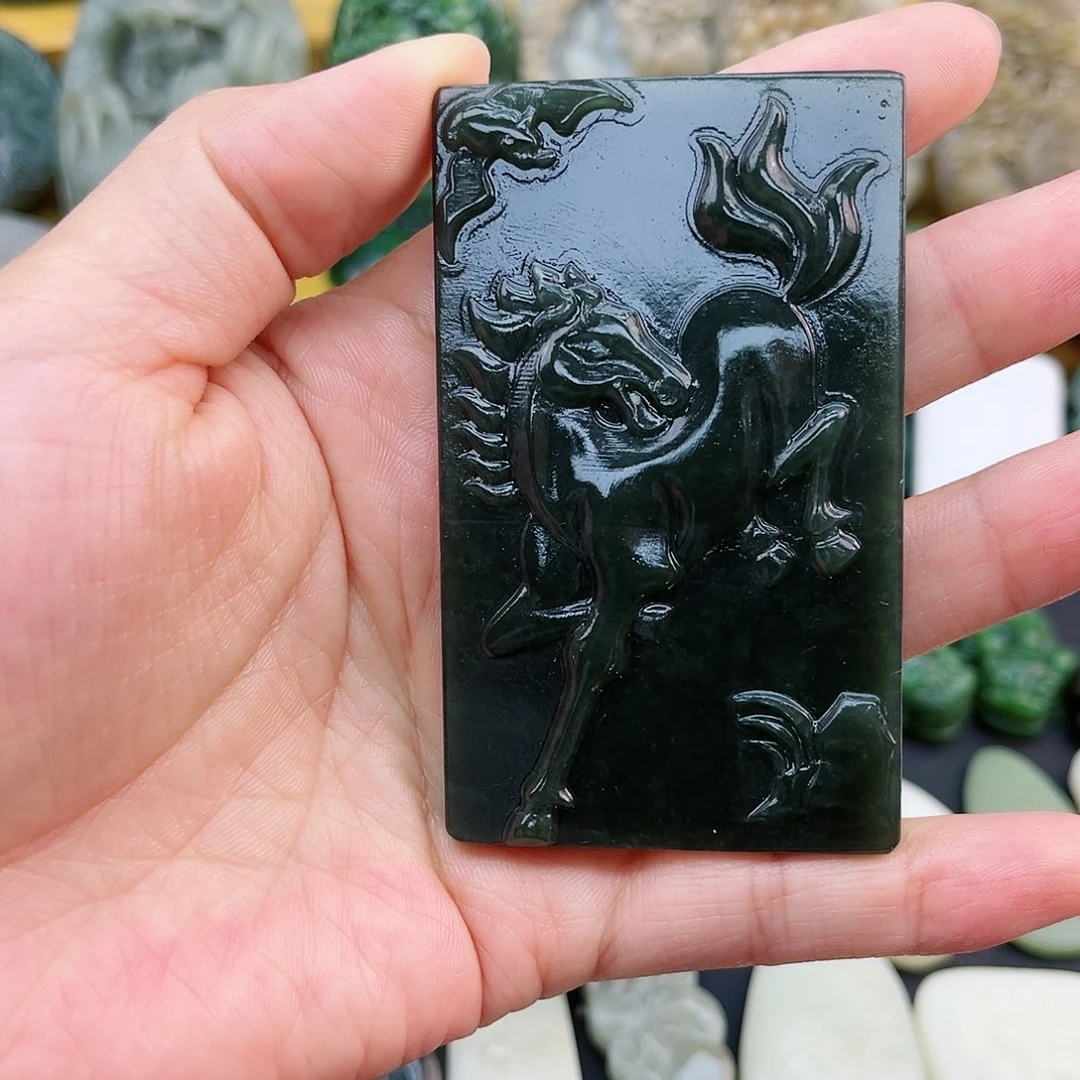 和田玉未镶嵌颈饰空*