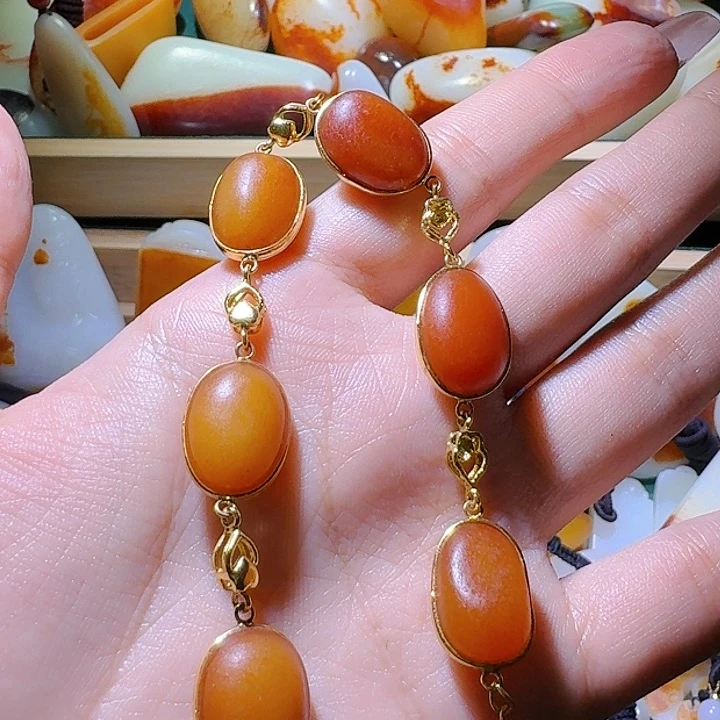 和田玉挂件未镶嵌虎**蓉