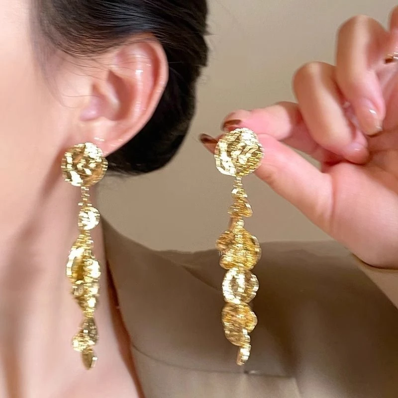 金色长款流苏耳坠女款精致轻奢高级感时尚耳环复古夸张显脸小耳饰