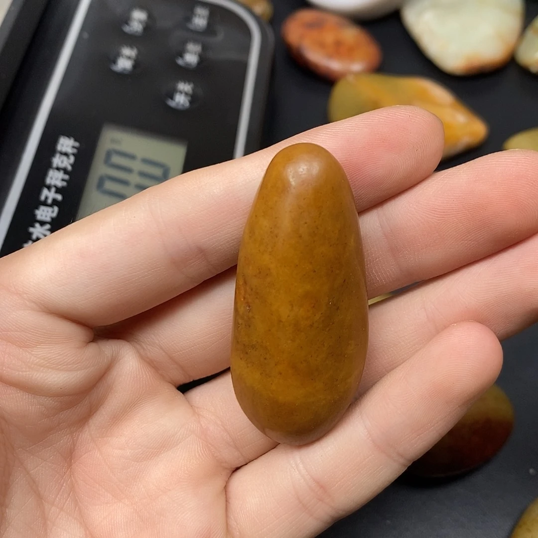 和田玉（糖玉）未镶嵌挂件