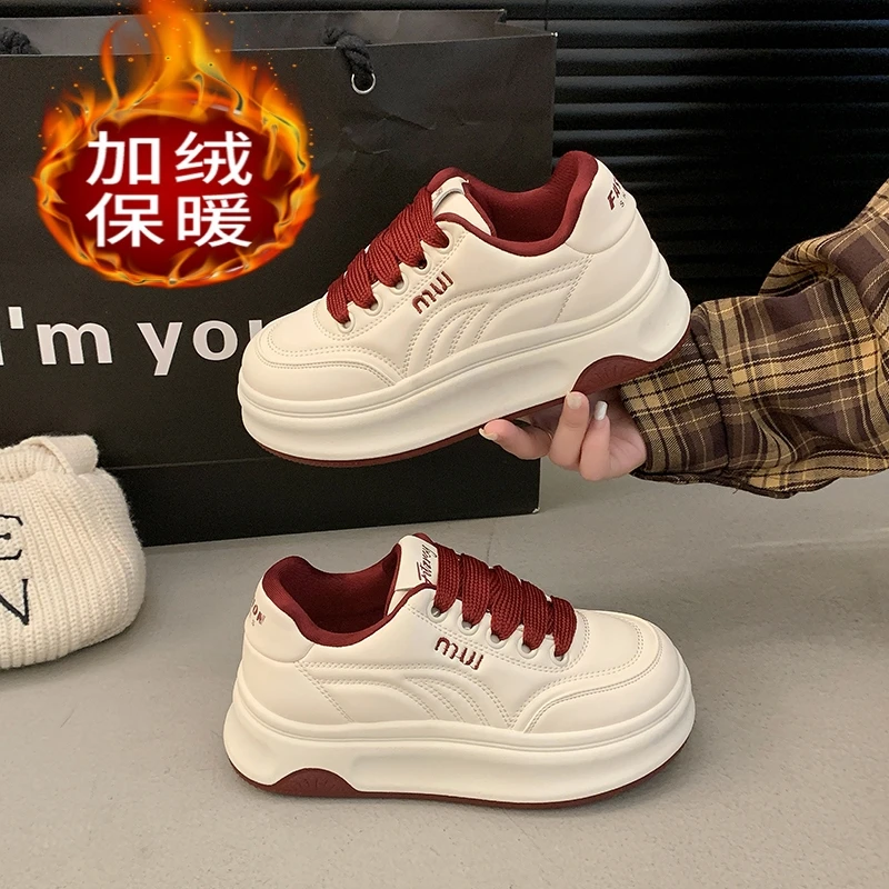 小白鞋女加绒加厚2025秋冬季新款显脚小增高厚底板鞋百搭熊猫鞋