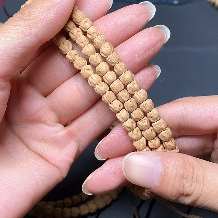 柏香籽/百香籽吊坠在****爱