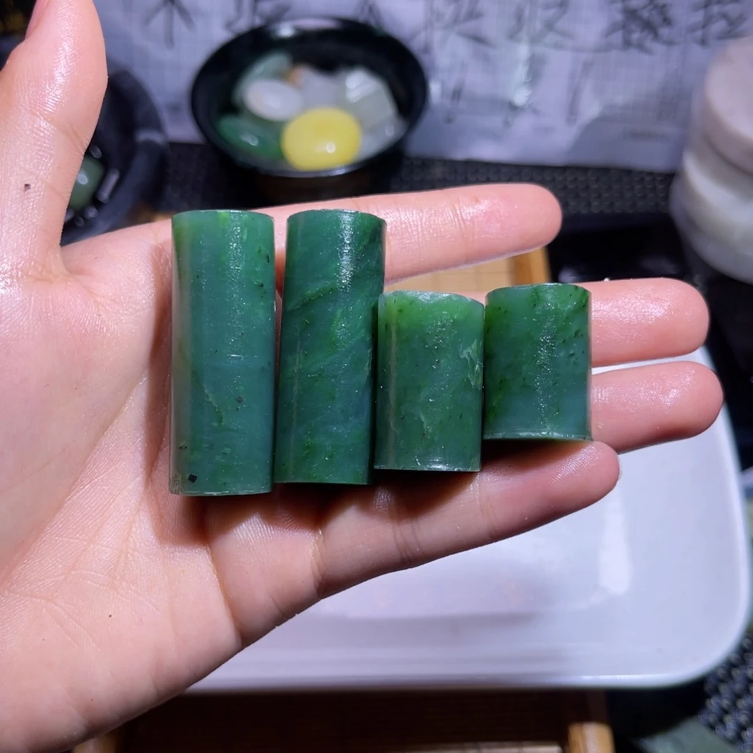 未镶嵌和田玉（子料）挂件