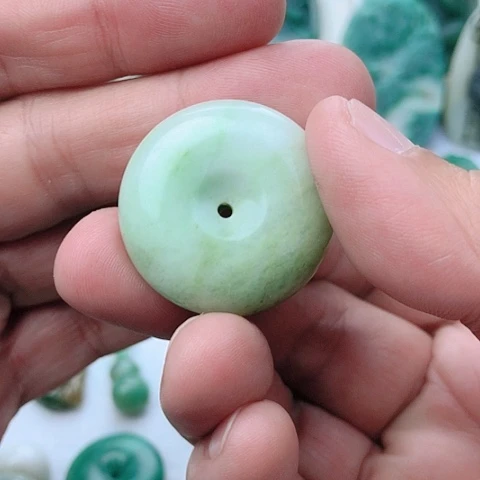 未镶嵌独山玉吊坠(不含链)