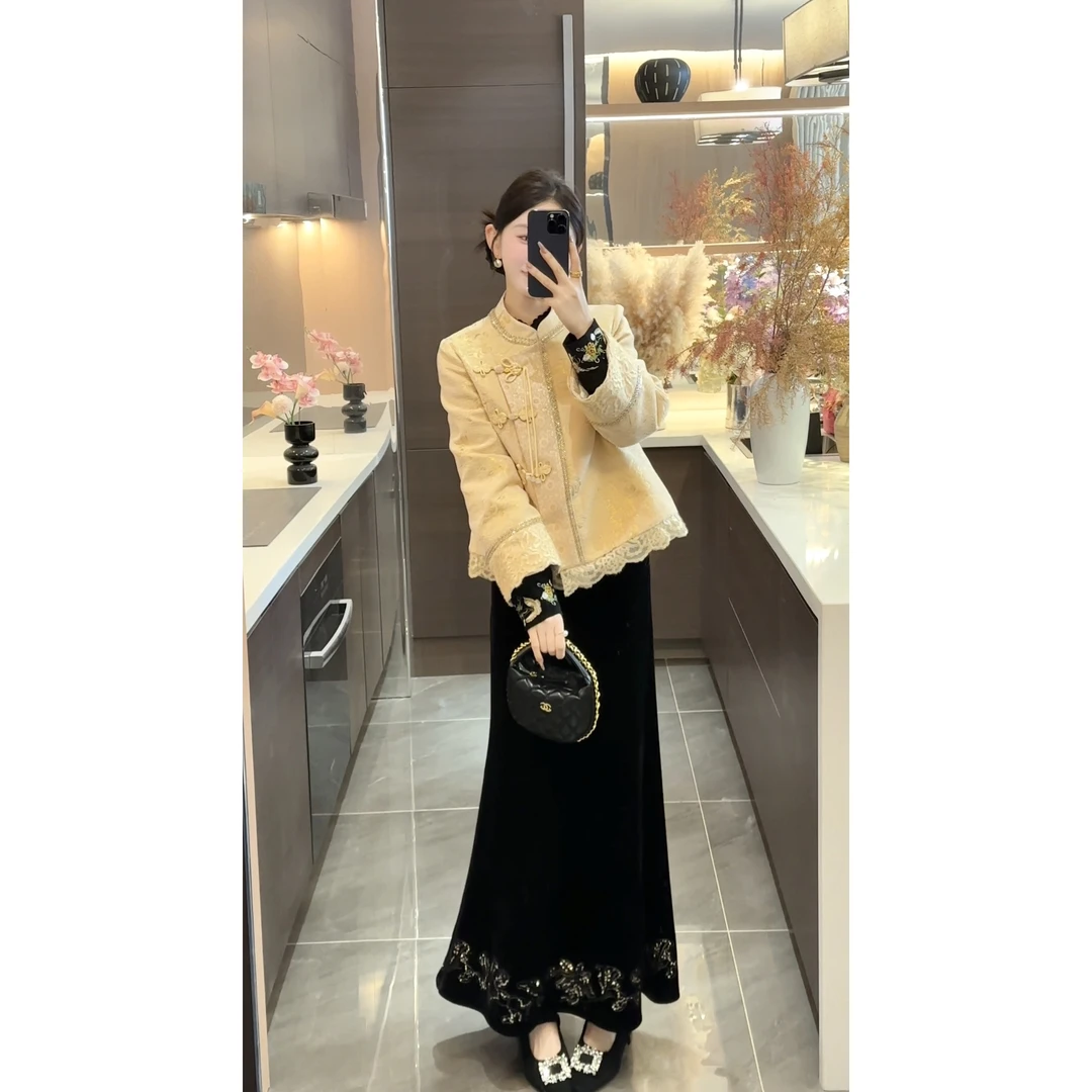 【周粥】【金玉良缘】2025新款白鸭绒提花盘扣蕾丝边羽绒服JJD5WT7030