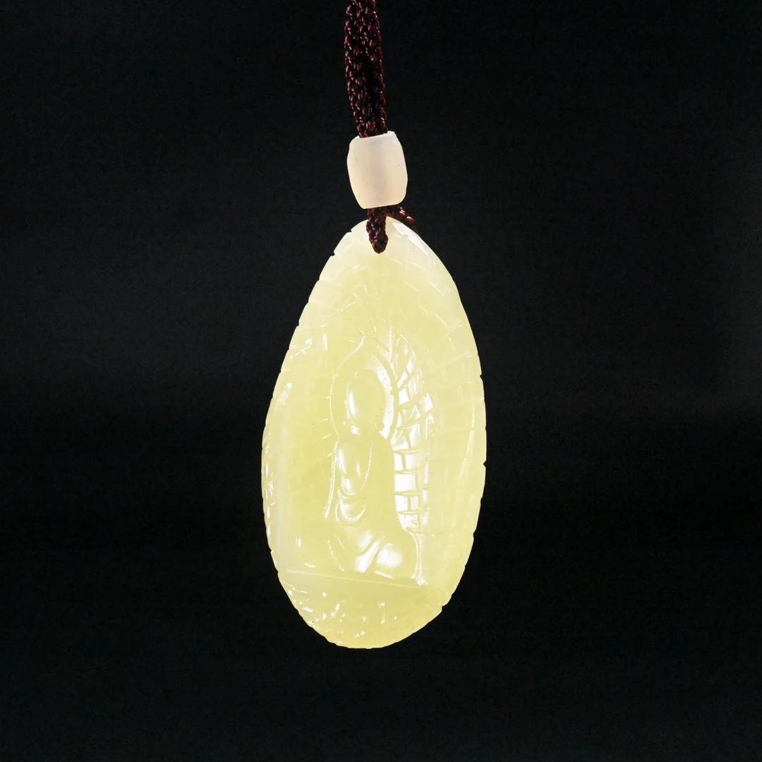 Lot8802 2509270097和田玉无相佛挂件/保利