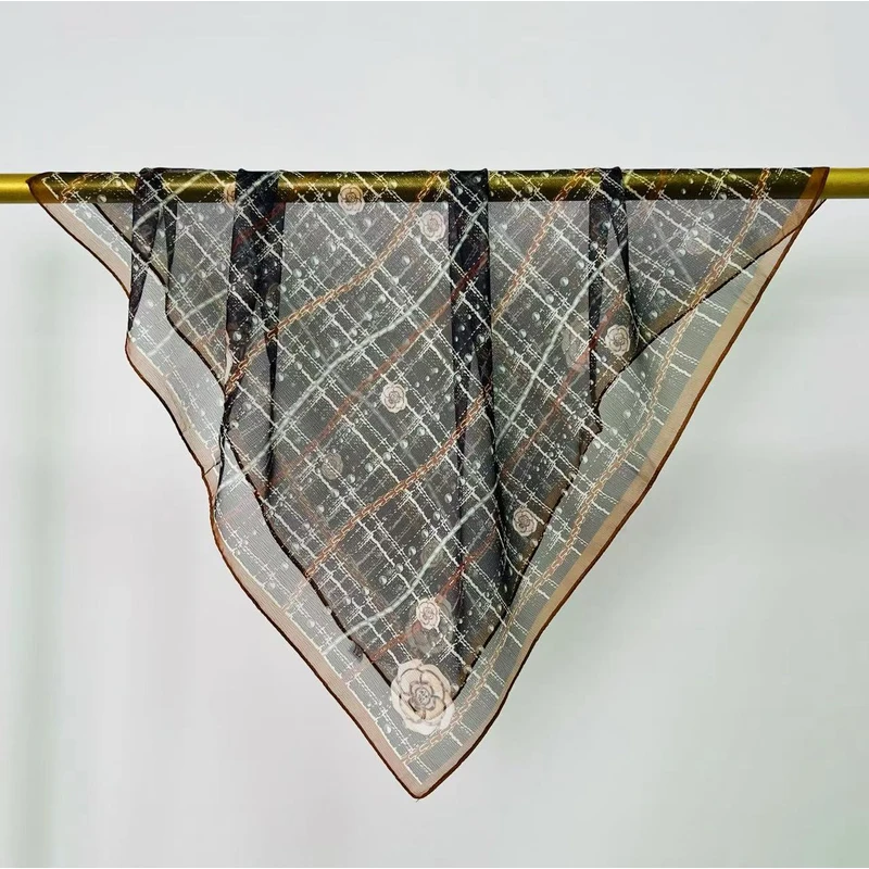 D 香风锁链 70*70 超薄西丽纱气质女士小方巾