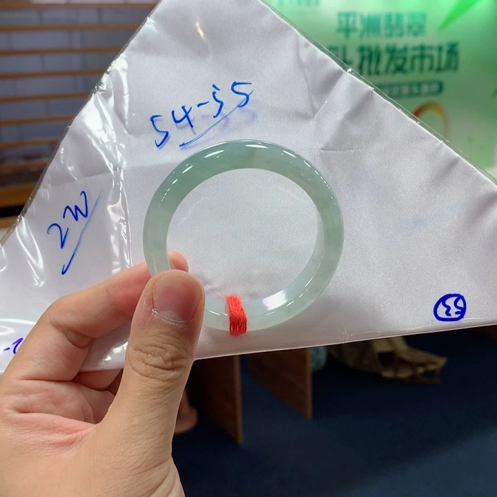 翡翠手镯未镶嵌买断