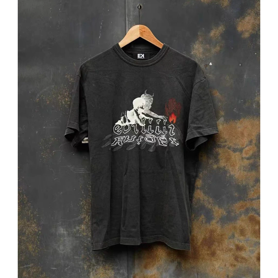 C11#来自咋老国潮1K！线下1张心碎小孩紧身洗水短袖