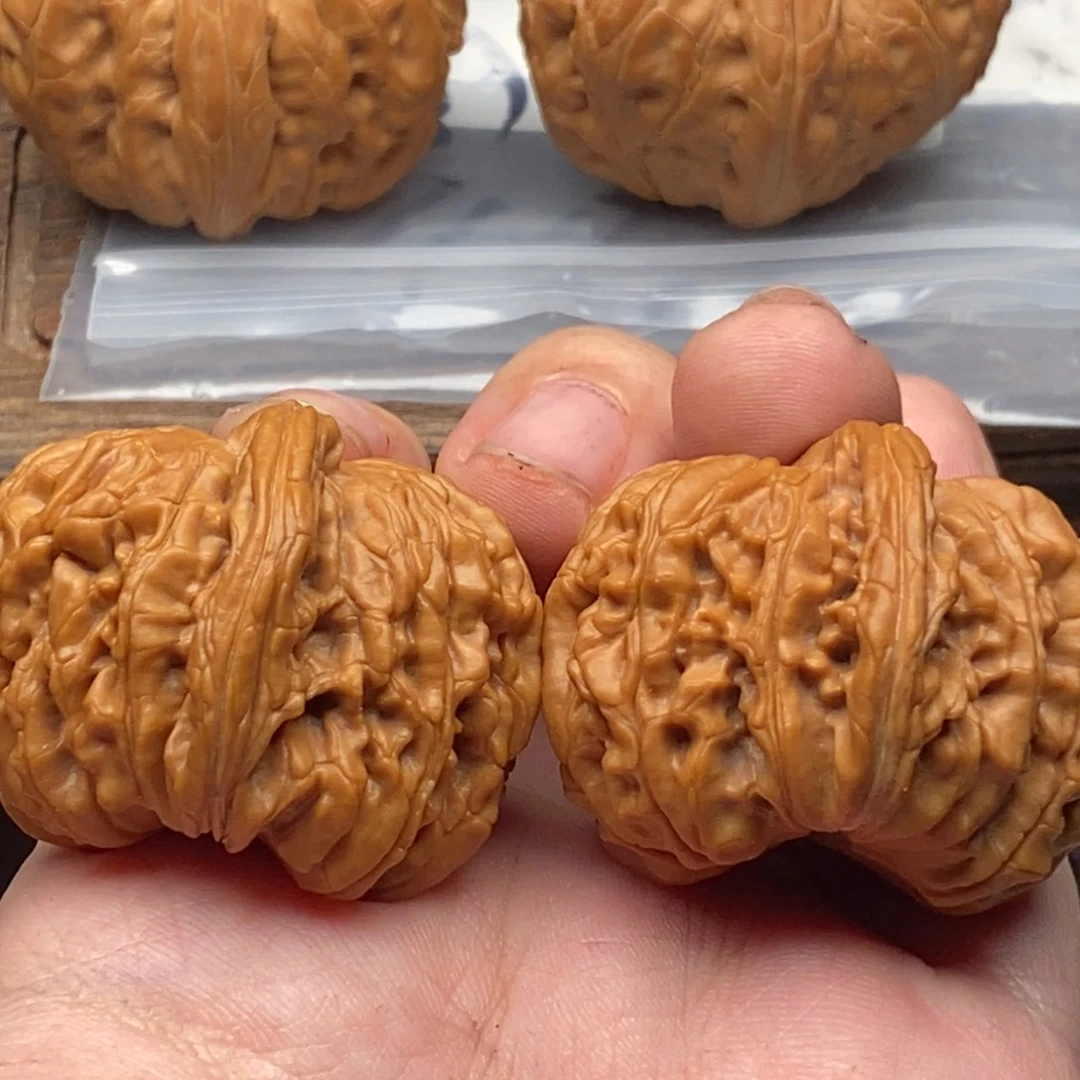 眼***看文玩核桃吊坠拱桥楼39